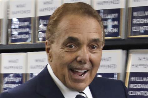 Leonard Riggio, who led bookseller Barnes & Noble, dies at 83.